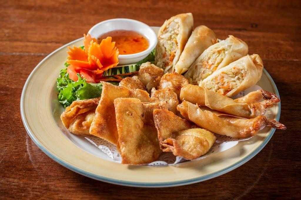 Green Leaf Thai Cuisine | restaurant | 4658 N Western Ave, Chicago, IL 60625, USA | 7739898517 OR +1 773-989-8517
