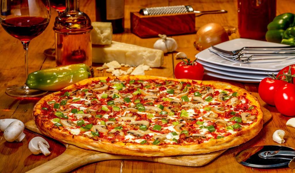 Armandos Pizza - Essex | meal delivery | 325 Talbot St N, Essex, ON N8M 2W3, Canada | 5197768333 OR +1 519-776-8333
