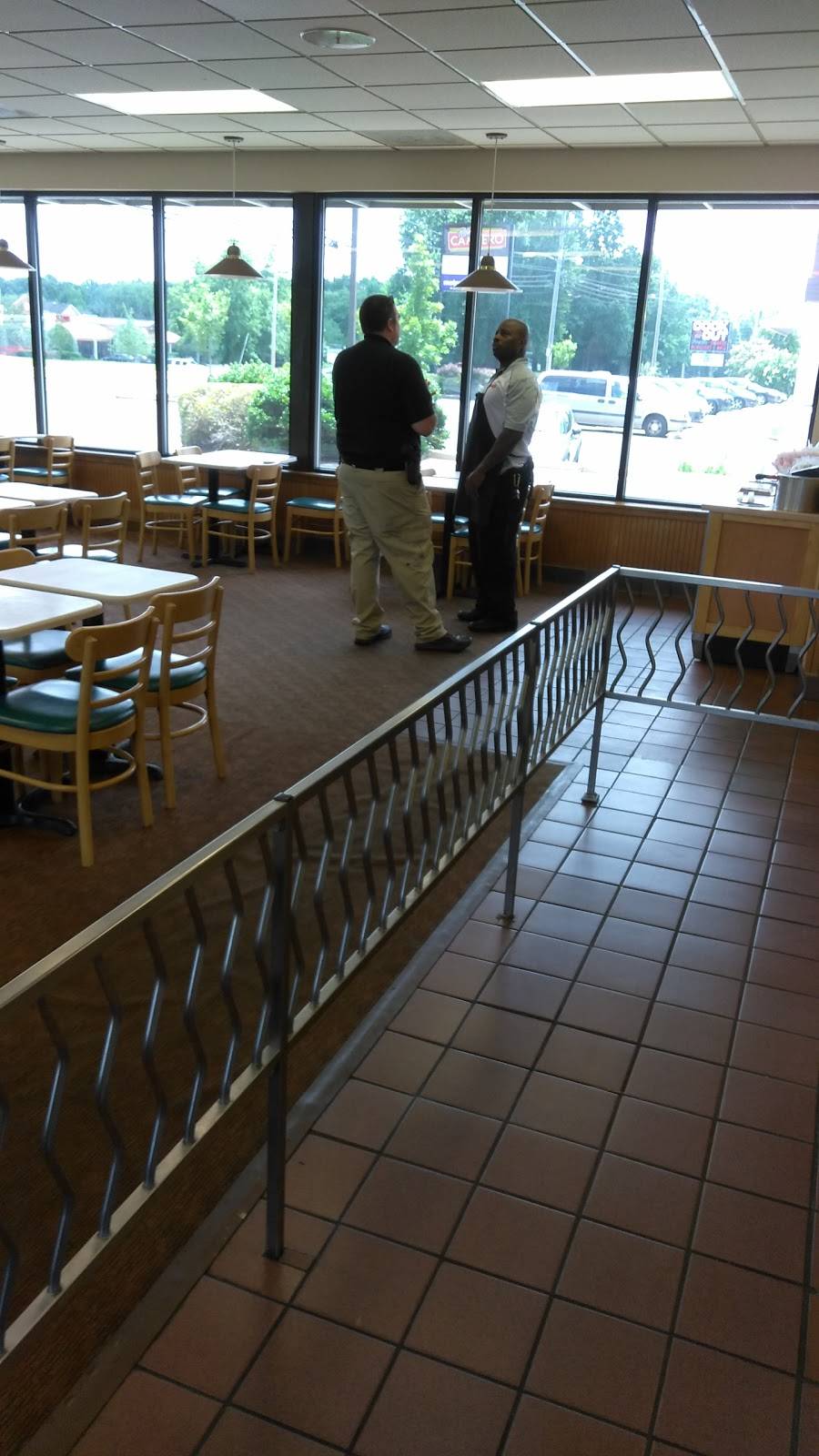 Wendys | restaurant | 5801 N Sharon Amity Rd, Charlotte, NC 28215, USA | 7045369025 OR +1 704-536-9025