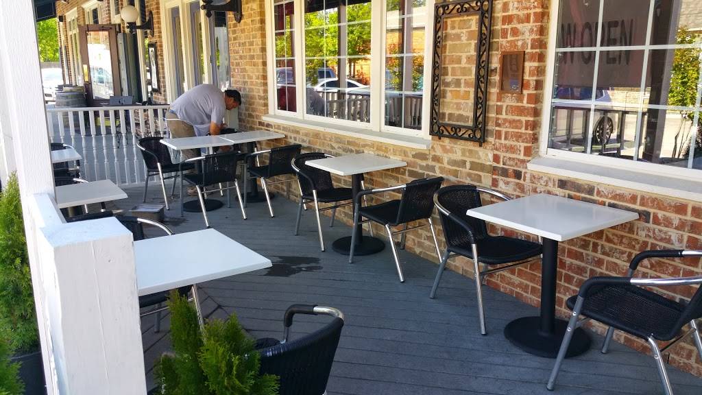 New American Bistro - Panda House in Arlington | restaurant | 2410 W Abram St suite 116, Arlington, TX 76013, USA | 8175385888 OR +1 817-538-5888