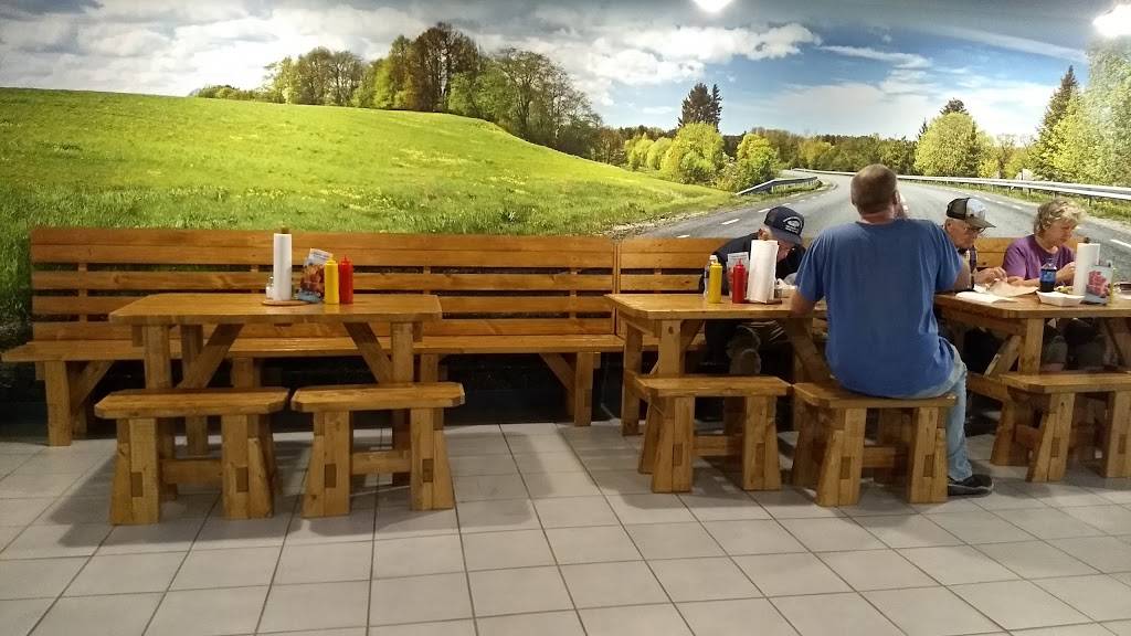 hotties hot off the grill | restaurant | 90 Plaza Ln, Wellsboro, PA 16901, USA | 5707244688 OR +1 570-724-4688