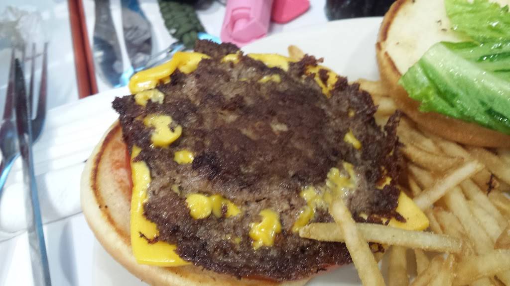 Steak n Shake | restaurant | 10181 Colerain Ave, Cincinnati, OH 45251, USA | 5133702014 OR +1 513-370-2014