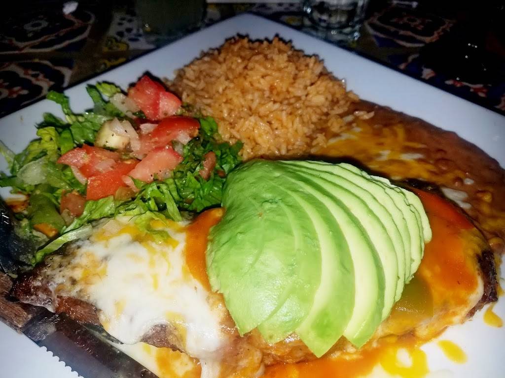 South of the Border | restaurant | 335 Wantagh Ave, Levittown, NY 11756, USA | 5167964400 OR +1 516-796-4400