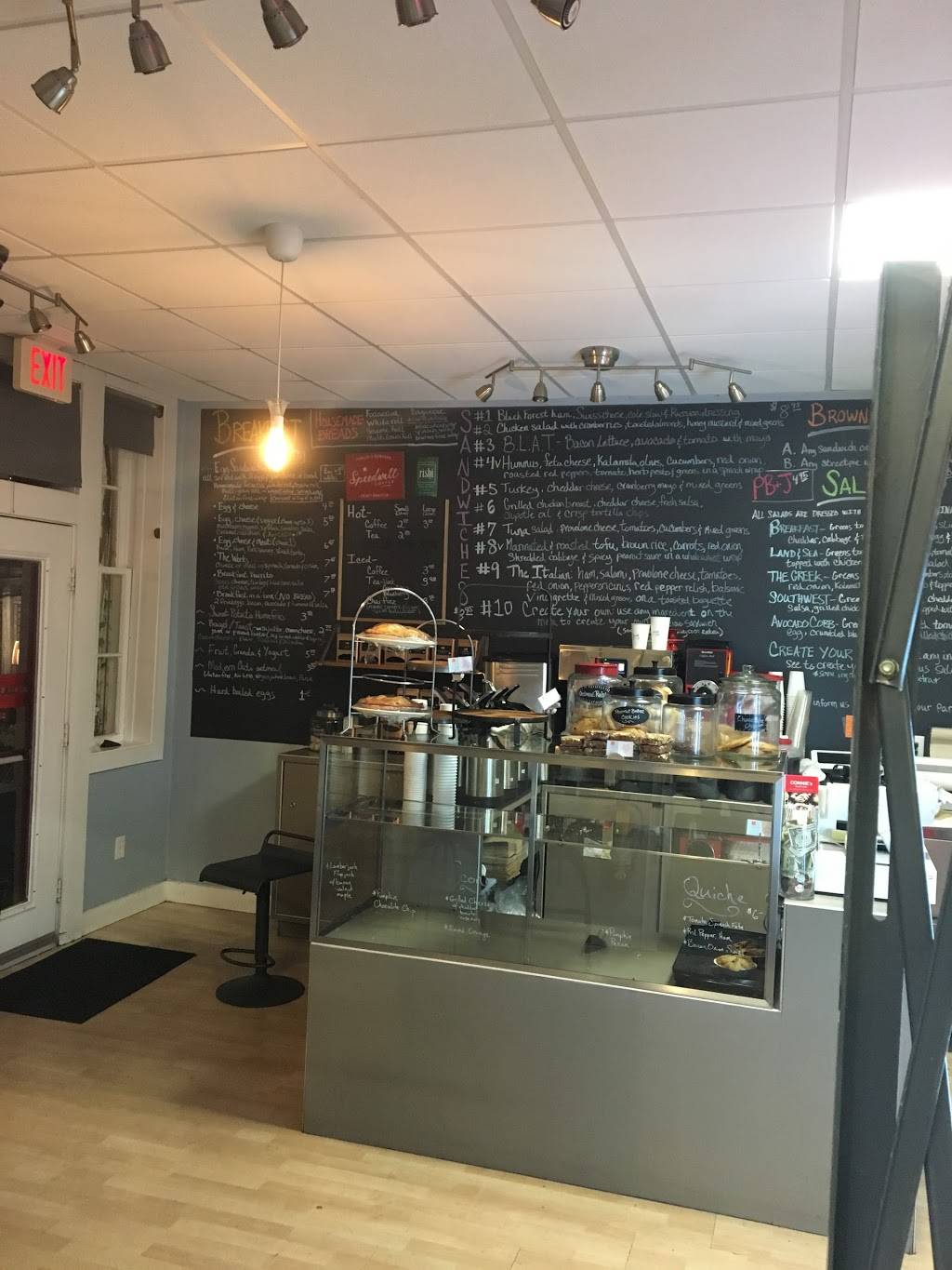 Connies Bakery | bakery | Aquarium Mall, 205 Commercial St, Provincetown, MA 02657, USA | 5084872167 OR +1 508-487-2167