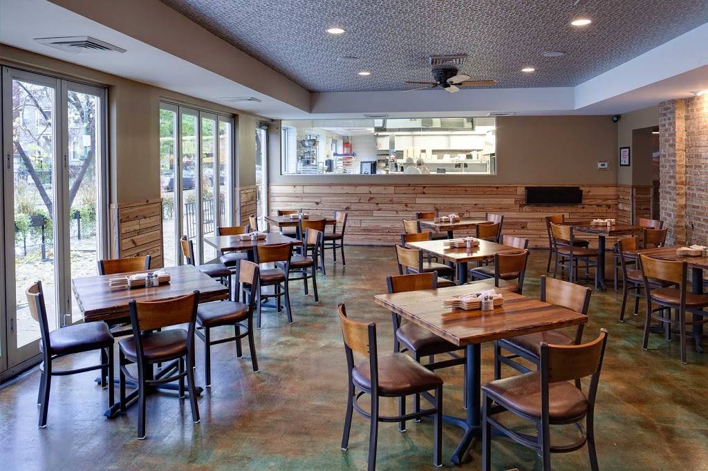 Roots Handmade Pizza | restaurant | 1924 W Chicago Ave, Chicago, IL 60622, USA | 7736454949 OR +1 773-645-4949