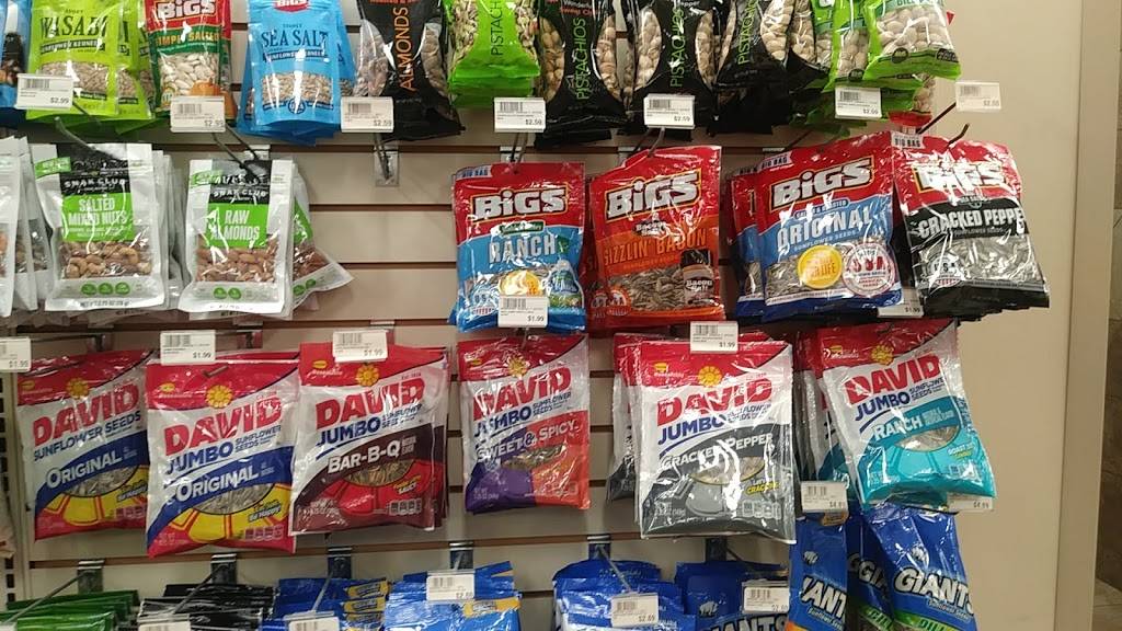 Caseys | meal takeaway | 5920 F St, Omaha, NE 68117, USA | 4027348091 OR +1 402-734-8091