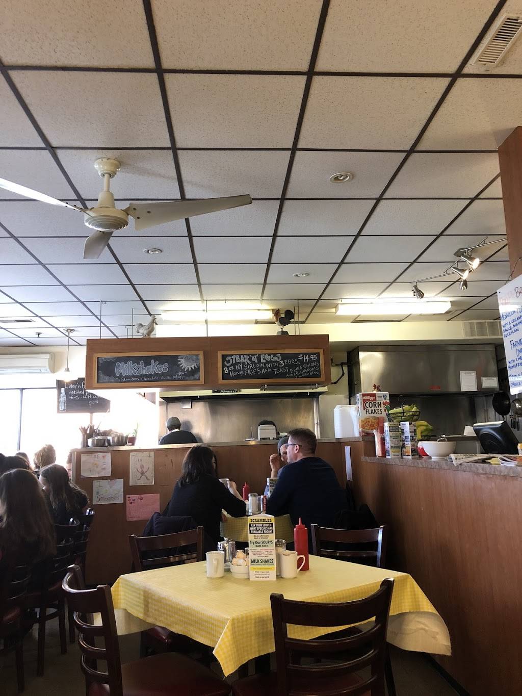 Scrambles | restaurant | 527 Westney Rd S, Ajax, ON L1S 4N7, Canada | 9054280903 OR +1 905-428-0903