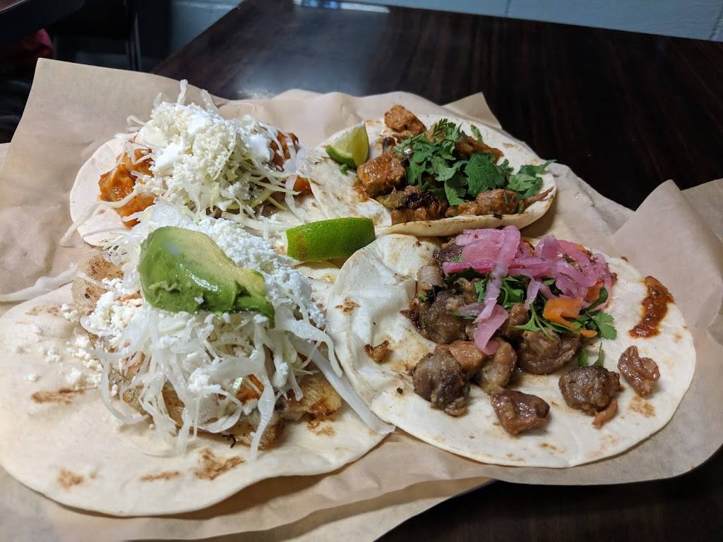 Papalote Taco House | restaurant | 2803 S Lamar Blvd, Austin, TX 78704, USA | 5128042474 OR +1 512-804-2474