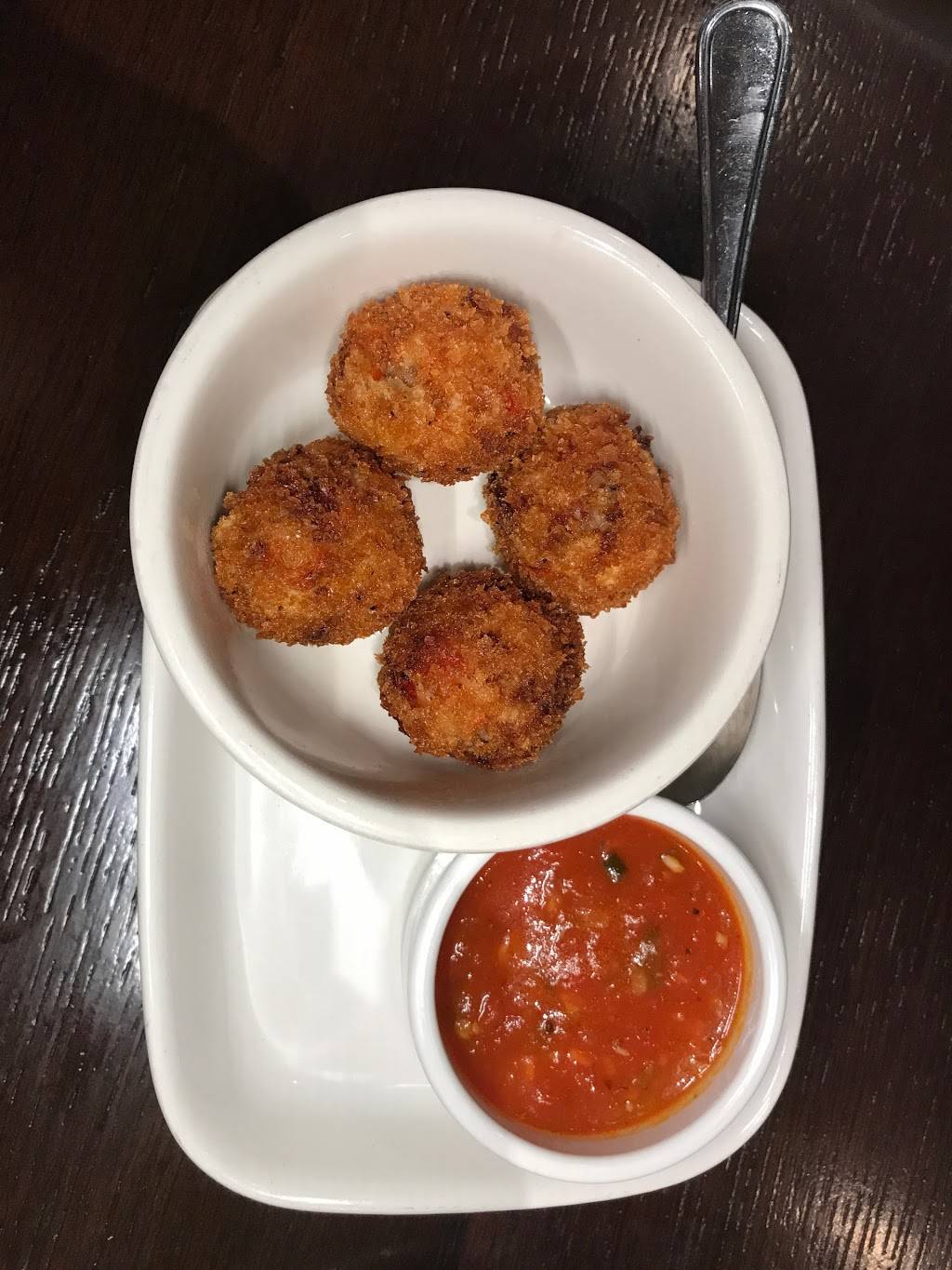 Carrabbas Italian Grill | restaurant | 5820 Red Bug Lake Rd, Winter Springs, FL 32708, USA | 4076966600 OR +1 407-696-6600