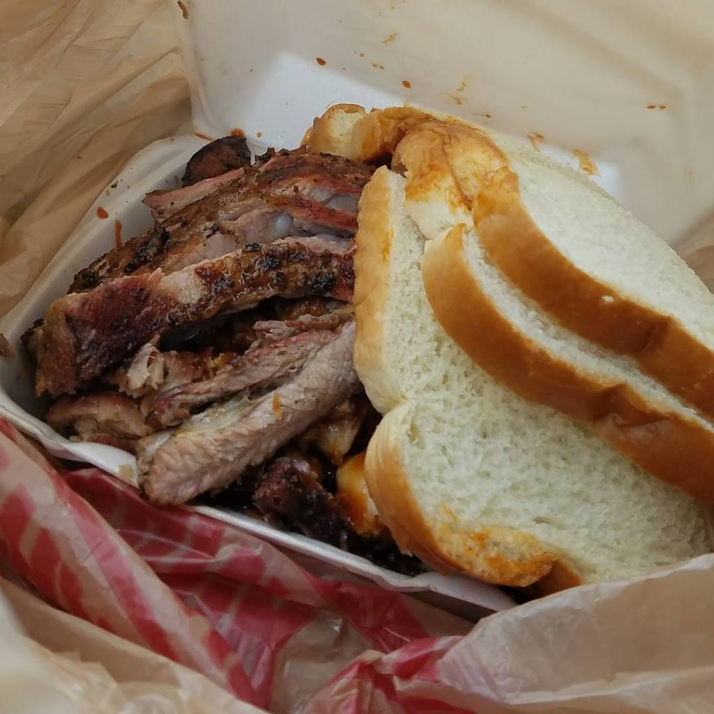 Mama Lucys Home Style Cooking | restaurant | 2201 NW 119th St, Miami, FL 33167, USA | 3056878782 OR +1 305-687-8782