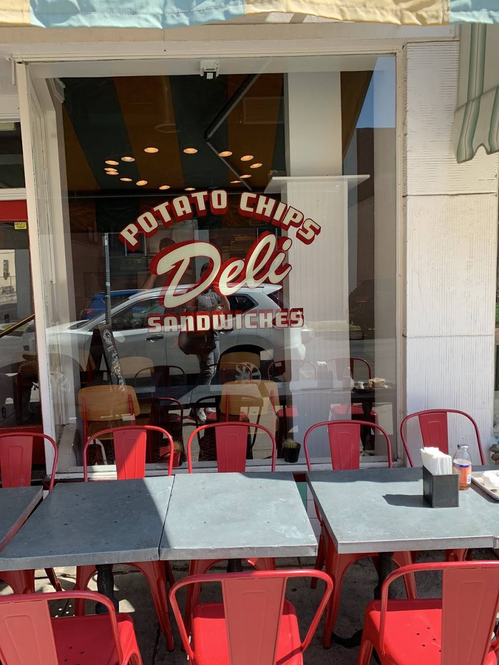 Potato Chips Deli | meal takeaway | 308 N Stanley Ave, Los Angeles, CA 90036, USA | 3239398226 OR +1 323-939-8226