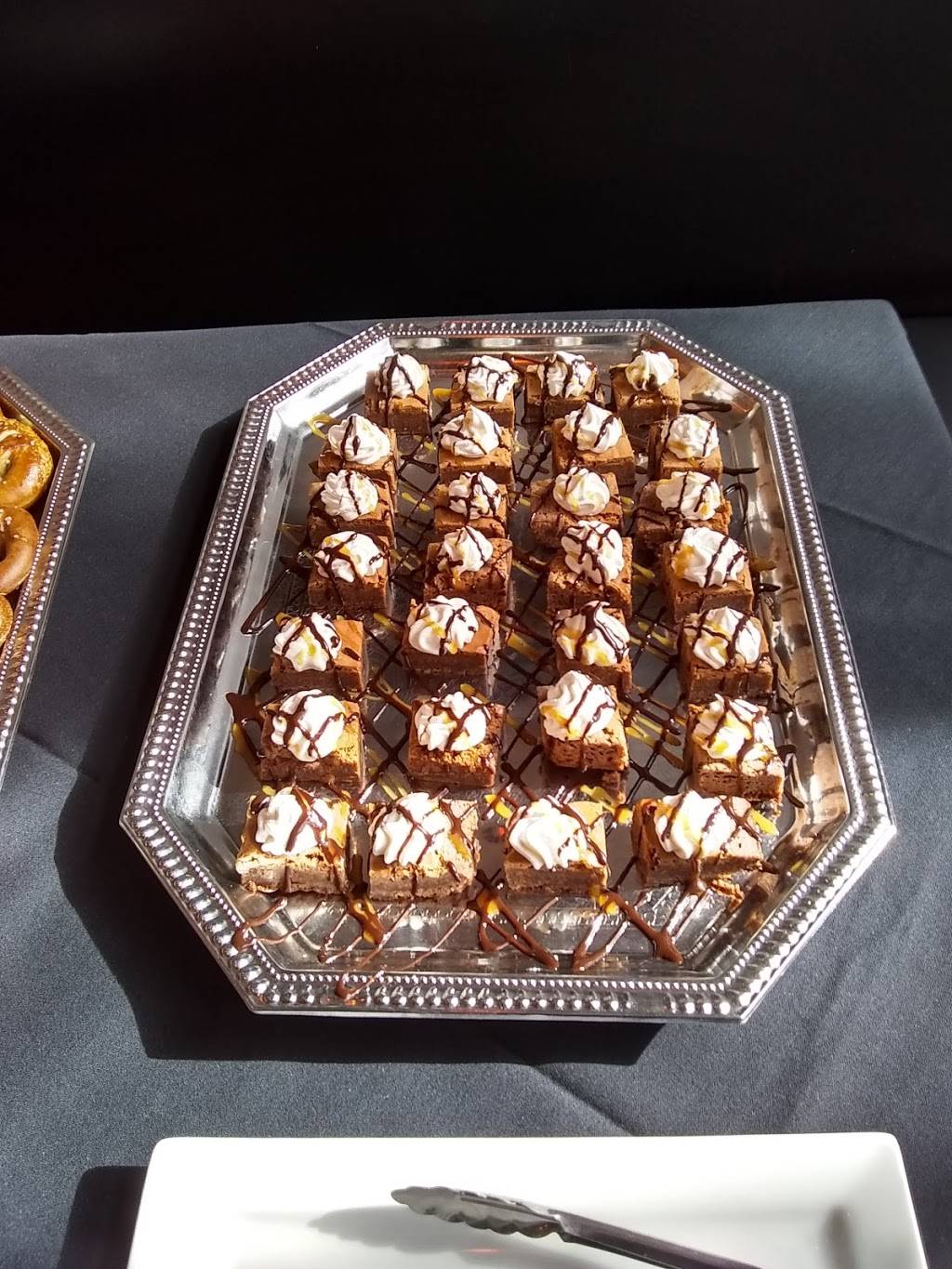 Clouds Brewing | restaurant | 126 N West St, Raleigh, NC 27603, USA | 9193078335 OR +1 919-307-8335