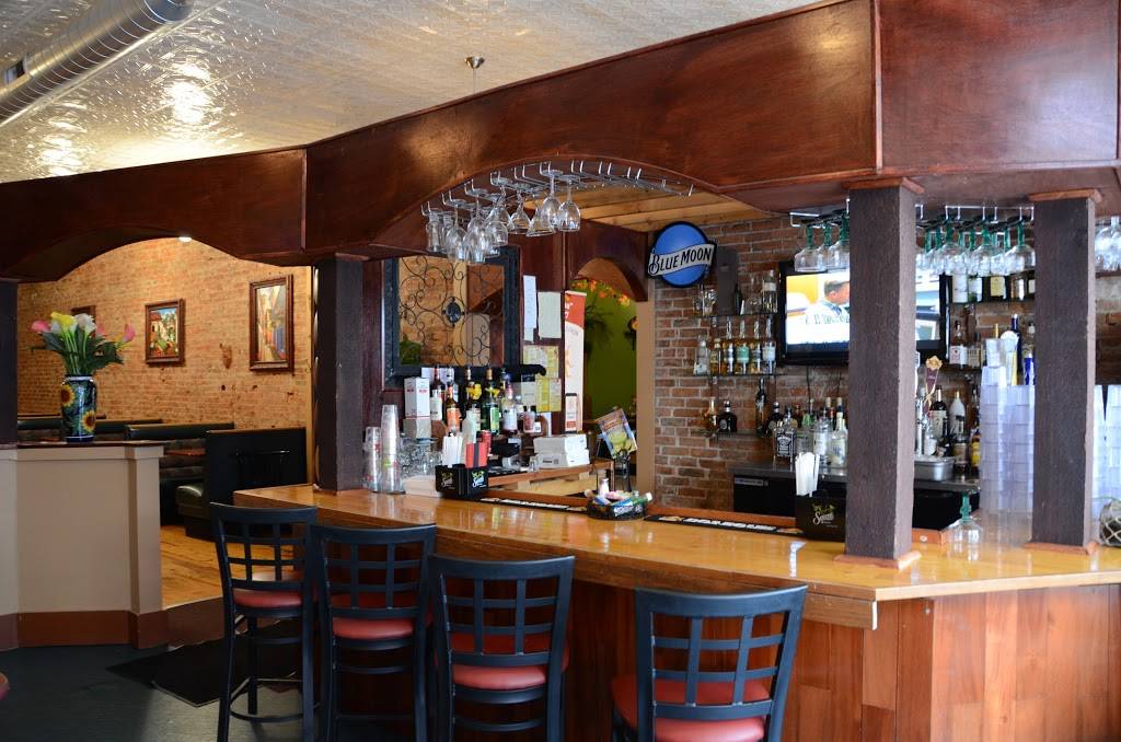 Casa Del Sol | restaurant | 206 S Walnut St, Muncie, IN 47305, USA | 7652167801 OR +1 765-216-7801