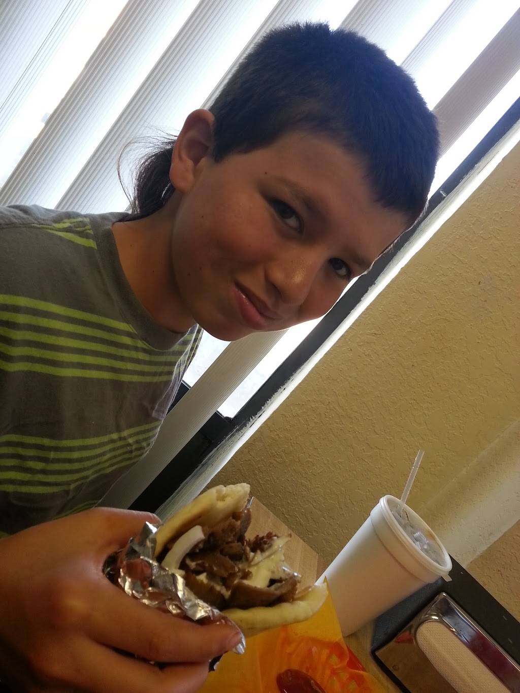 Montys Gyro & Sub | restaurant | 1208 N Eastern Ave, Moore, OK 73160, USA | 4057991440 OR +1 405-799-1440