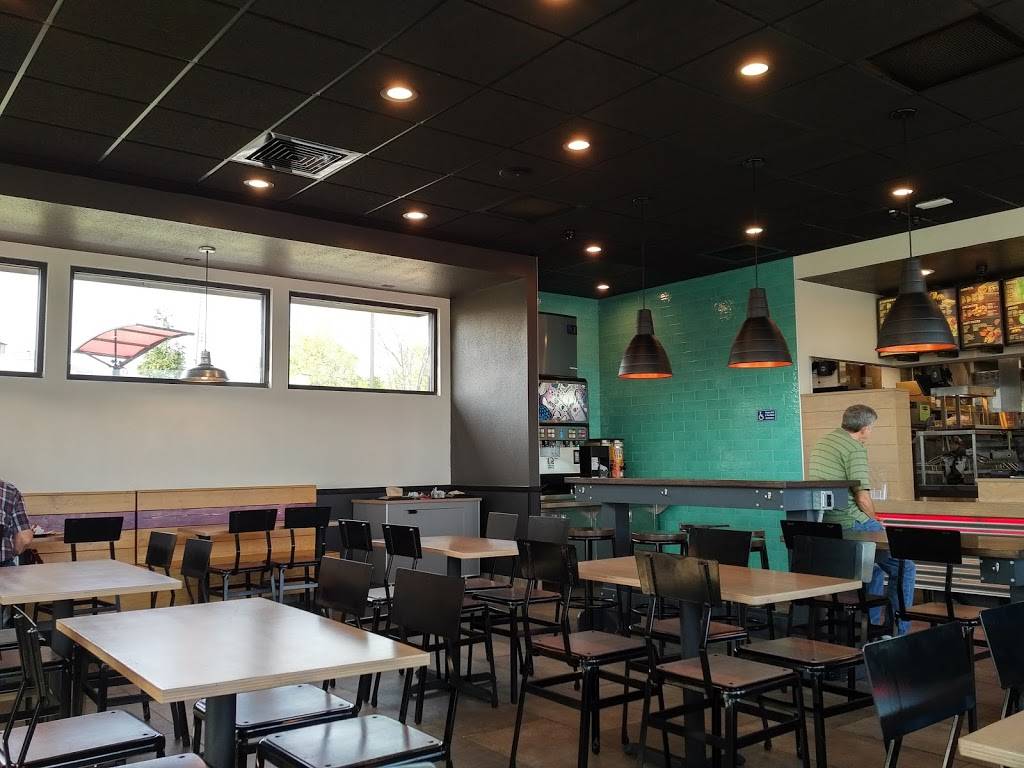 Taco Bell | meal takeaway | 6080 S Lindbergh Blvd, St. Louis, MO 63123, USA | 3148945283 OR +1 314-894-5283