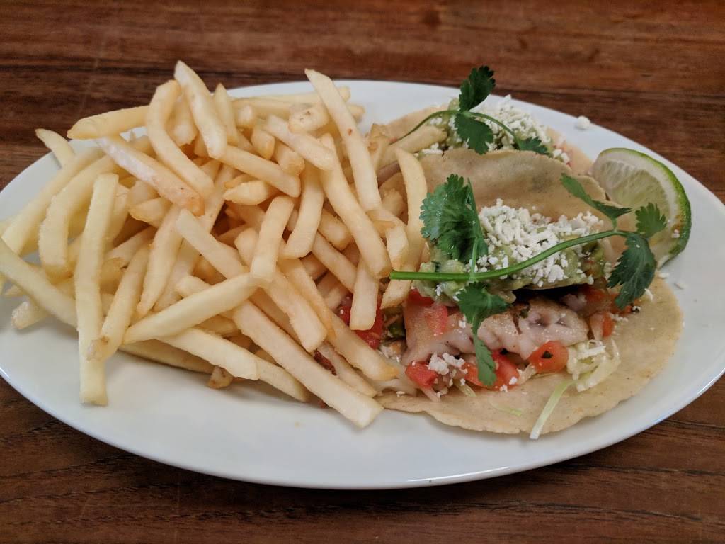 Chow Food Bar | restaurant | 215 Church St, San Francisco, CA 94114, USA | 4155522469 OR +1 415-552-2469