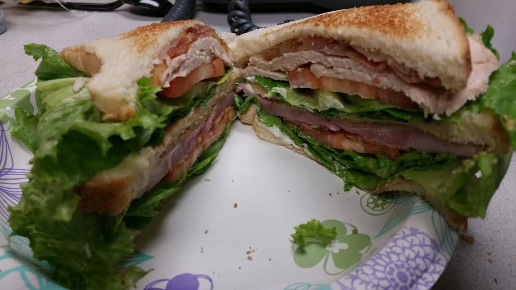 New Course Catering & Restaurant | restaurant | 500 3rd St NW, Washington, DC 20001, USA | 2023478790 OR +1 202-347-8790