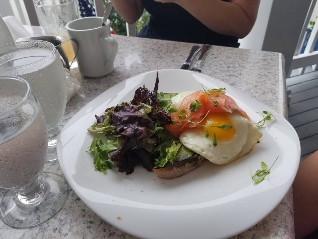 The Landing at Ocean Beach | restaurant | 620 Bay Walk, Ocean Beach, NY 11770, USA | 6315835800 OR +1 631-583-5800