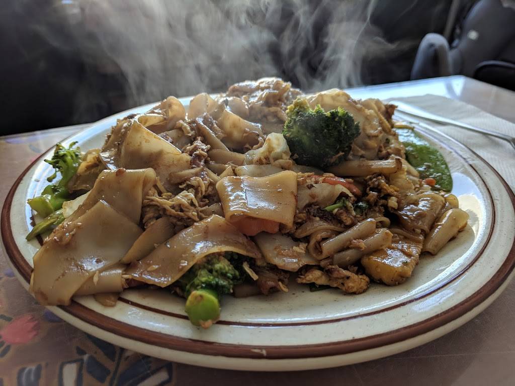 Siam Chan Restaurant | restaurant | 1611 Colby Ave, Los Angeles, CA 90025, USA | 3104444981 OR +1 310-444-4981