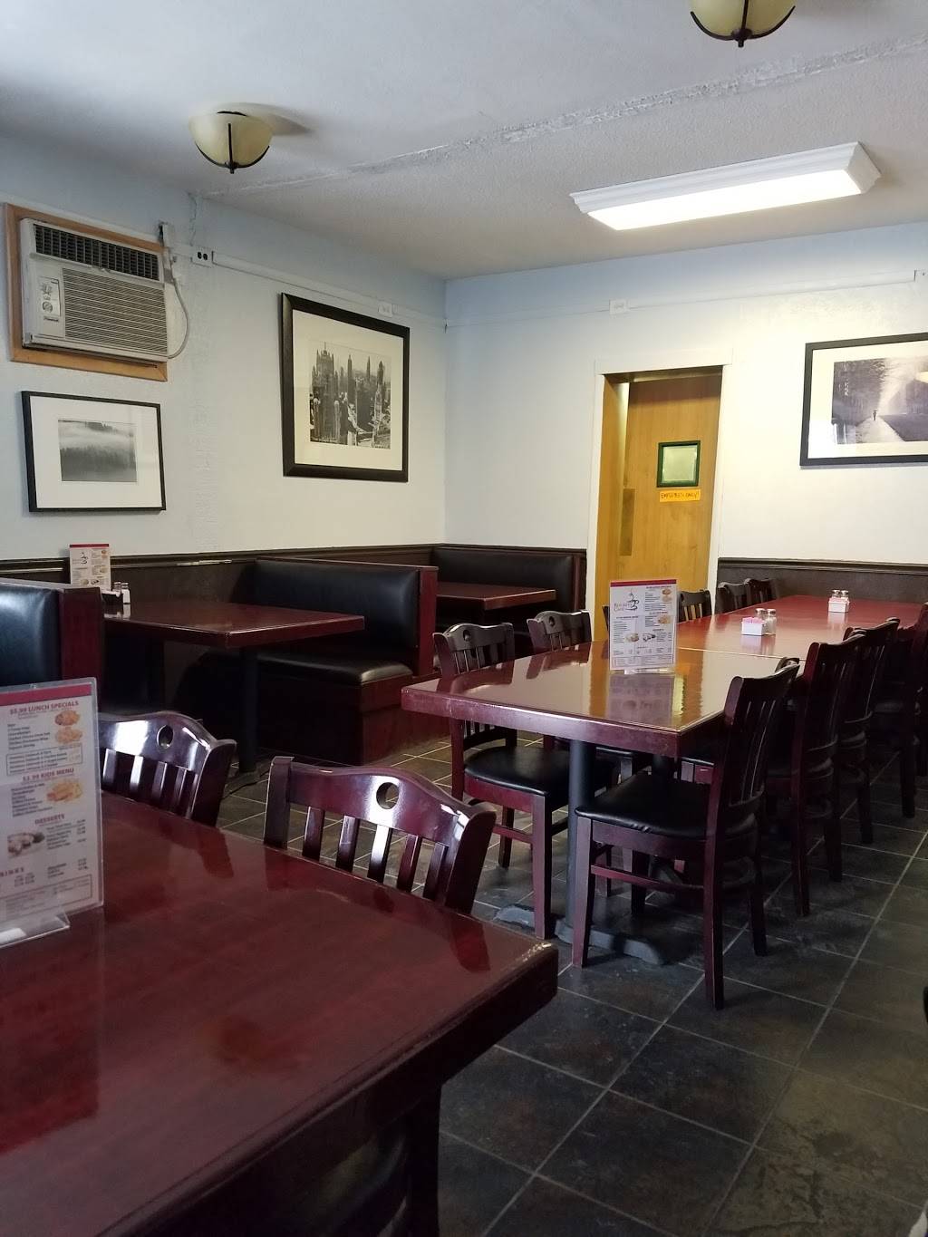 Rockets Cafe | restaurant | 2023 N Reynolds Rd, Toledo, OH 43615, USA | 4195313192 OR +1 419-531-3192