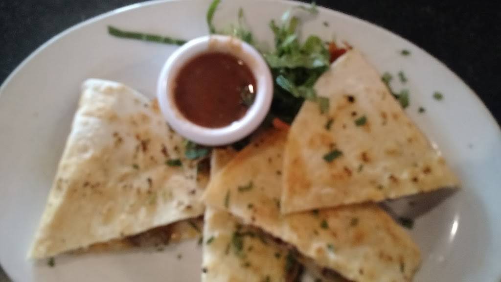 Legends Bar & Grill | restaurant | 3655 W Anthem Way # D115, Anthem, AZ 85086, USA | 6235519525 OR +1 623-551-9525