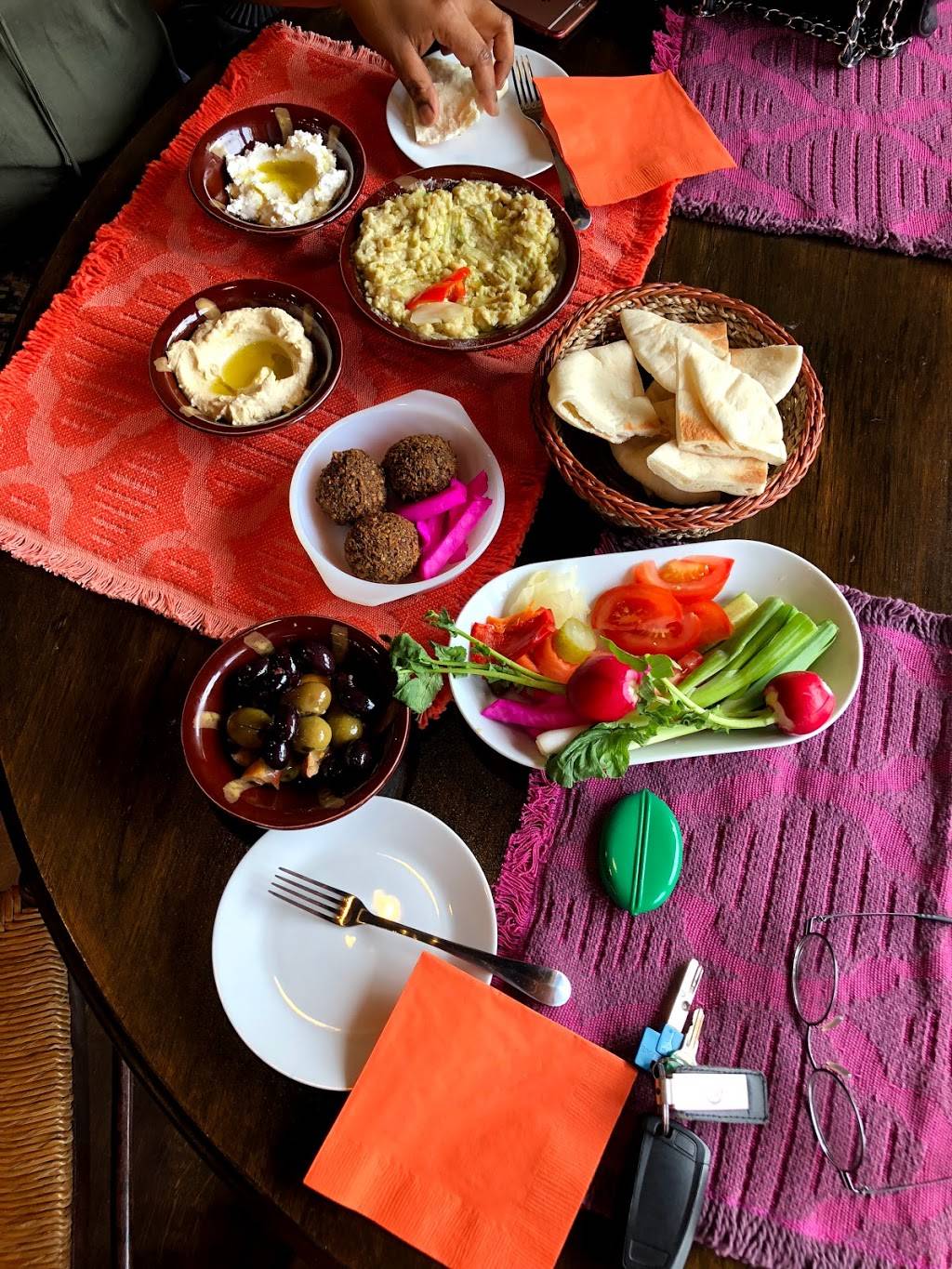 Le Souk | cafe | 51 Watchung Plaza, Montclair, NJ 07043, USA | 9737072333 OR +1 973-707-2333