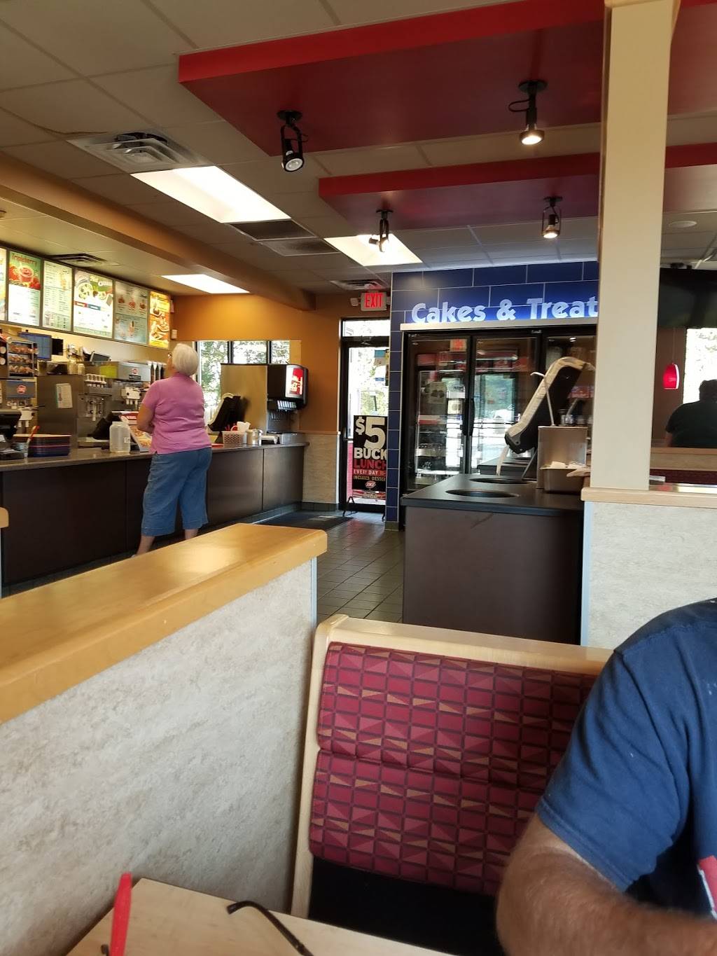 Dairy Queen Grill & Chill | restaurant | 421 S Main St, River Falls, WI 54022, USA | 7154259917 OR +1 715-425-9917