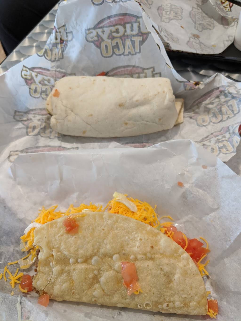 Jucys Taco | restaurant | 2702 W Oak St, Palestine, TX 75801, USA | 9037270415 OR +1 903-727-0415