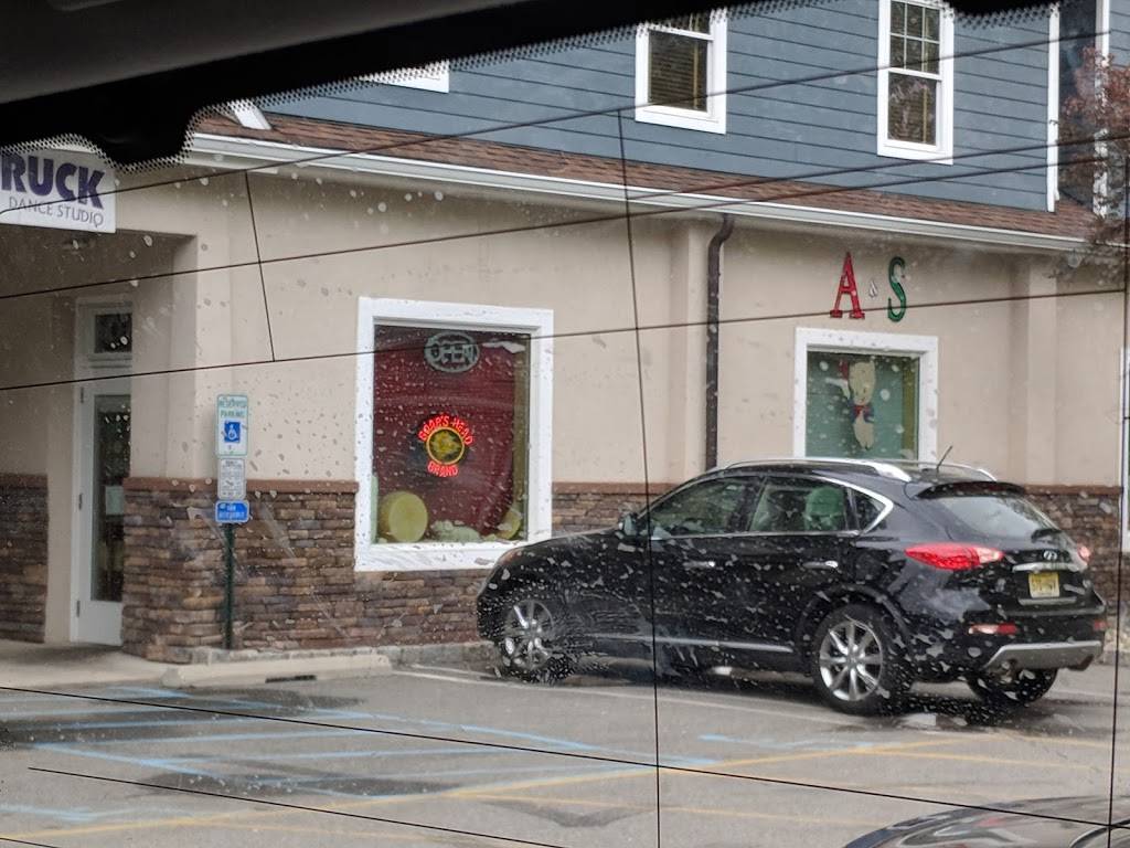 A & S Italian Food Store | restaurant | 1107 Valley Rd suite 5, Stirling, NJ 07980, USA | 9086472500 OR +1 908-647-2500