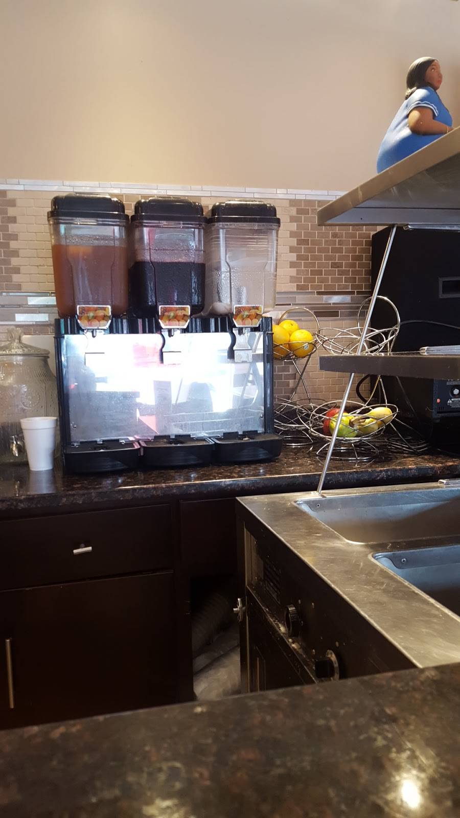 Latin Bistro Grill | restaurant | 200 Clifton Ave, Lakewood, NJ 08701, USA | 7329616751 OR +1 732-961-6751