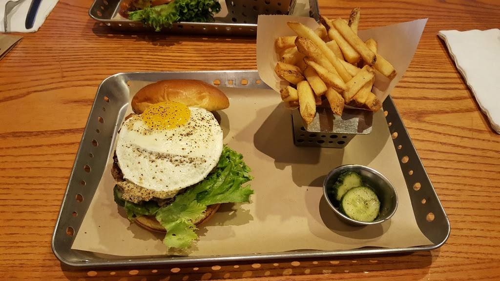 Chilis Grill & Bar | meal takeaway | 10184 Scripps Highlands Dr, San Diego, CA 92131, USA | 8585662096 OR +1 858-566-2096