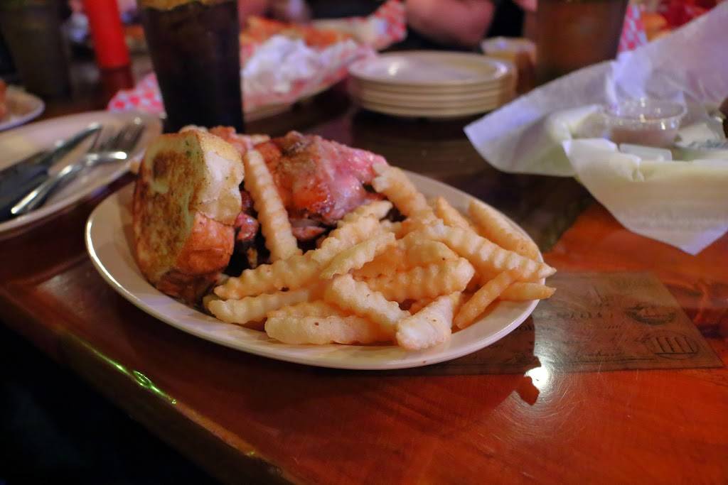 Shortys BBQ | restaurant | 5989 S University Dr, Davie, FL 33328, USA | 9546809900 OR +1 954-680-9900