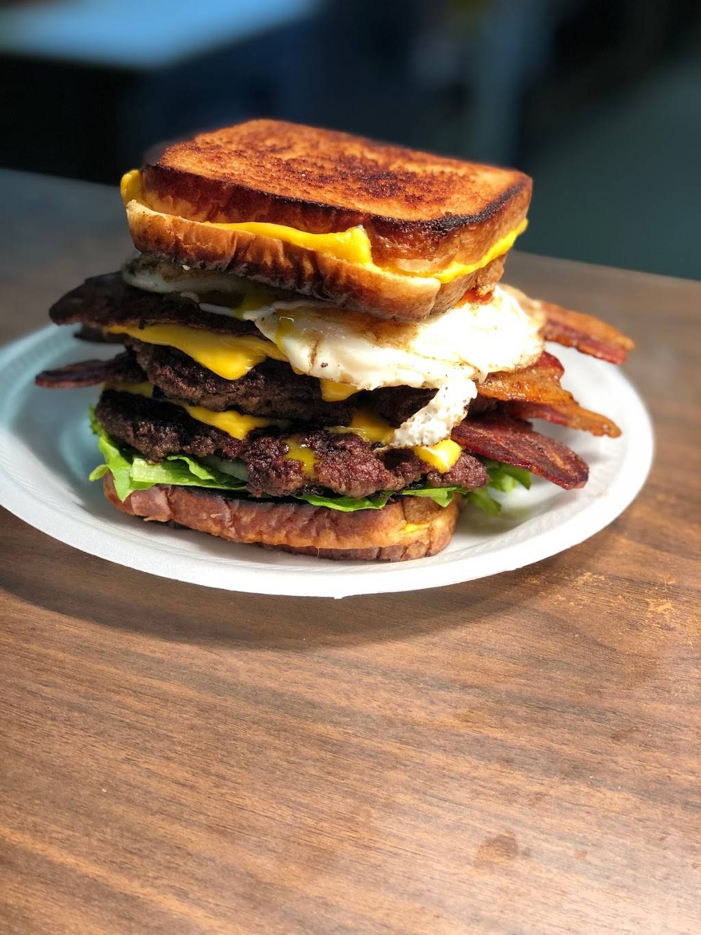 CJ’s Burgers | restaurant | 419275 Texanna Rd, Eufaula, OK 74432, USA | 9186893830 OR +1 918-689-3830