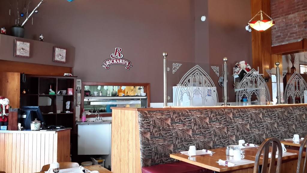 Restaurant La Vieille Gare de Richmond | restaurant | 739 Rue Principale Nord, Richmond, QC J0B 2H0, Canada | 8198266655 OR +1 819-826-6655