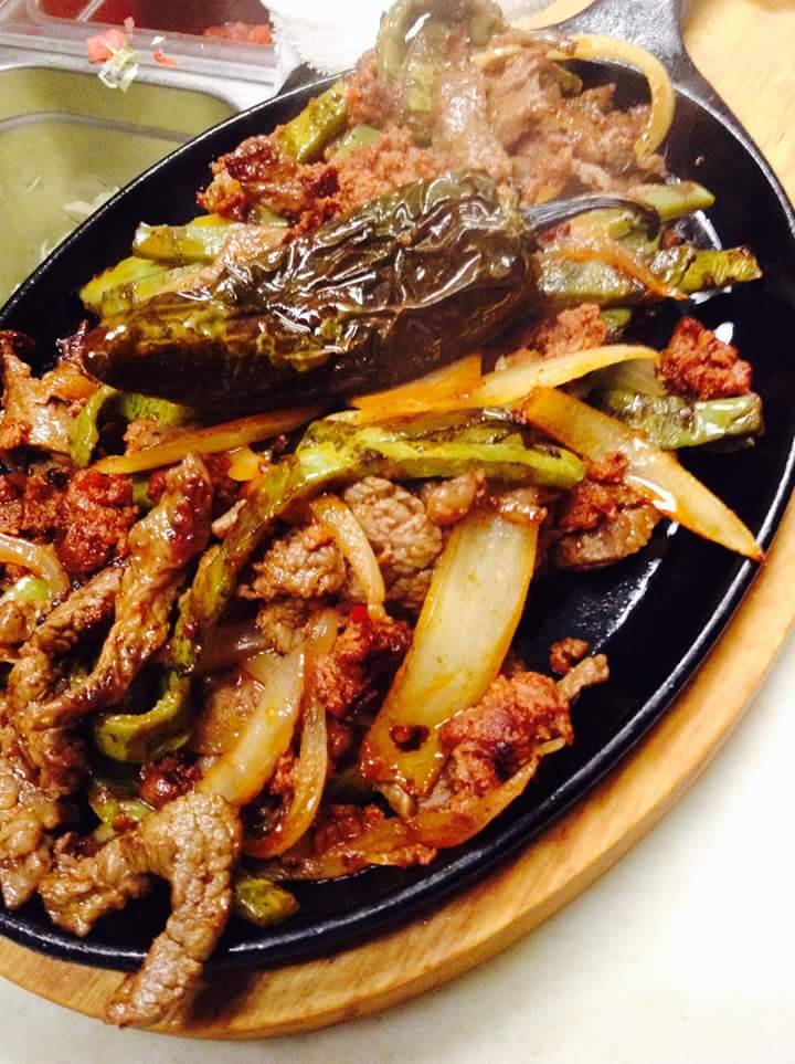 El Carbon Mexian Restaurant and Cantina | restaurant | 709 Collins St, Joliet, IL 60432, USA | 8157275177 OR +1 815-727-5177