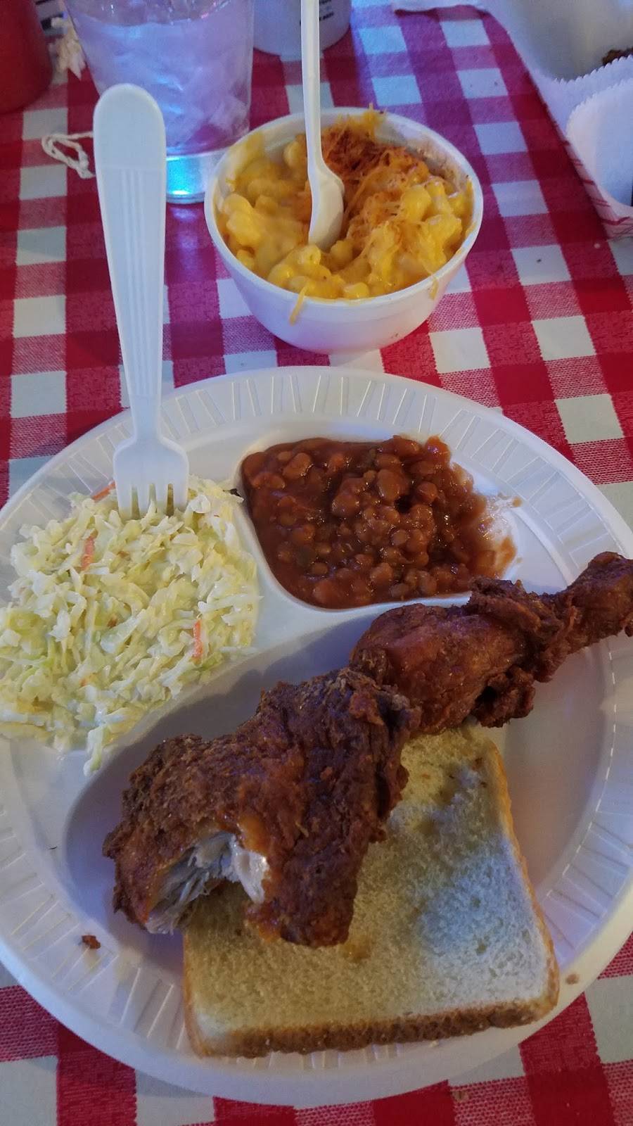 Guss World Famous Hot & Spicy Fried Chicken | restaurant | 471 Old Hickory Blvd, Brentwood, TN 37027, USA | 9013739111 OR +1 901-373-9111