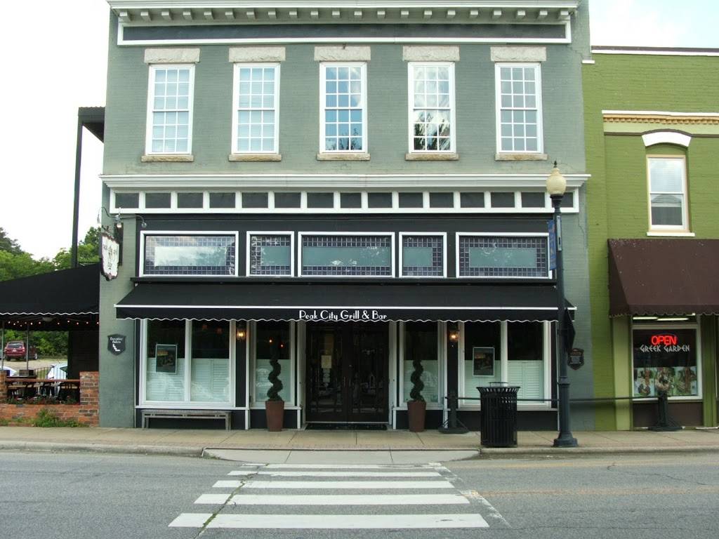 Peak City Grill & Bar | restaurant | 126 N Salem St, Apex, NC 27502, USA | 9193038001 OR +1 919-303-8001