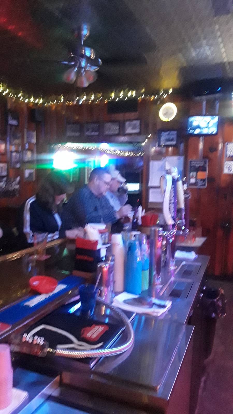 Genos Polsinellis | restaurant | 1139 Erie Ave, Logansport, IN 46947, USA | 5747225652 OR +1 574-722-5652