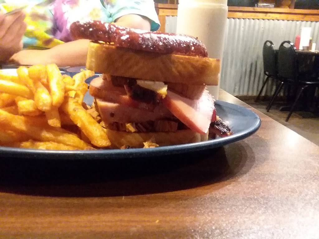 Runts BBQ Inc | restaurant | 1105 W Cherokee St, Wagoner, OK 74467, USA | 9184855775 OR +1 918-485-5775