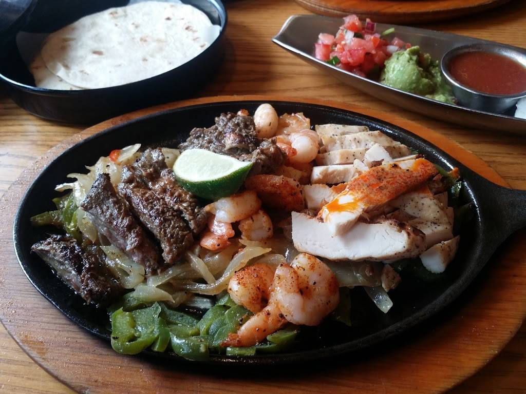 Chilis Grill & Bar | meal takeaway | 4565 W Lake Mary Blvd, Lake Mary, FL 32746, USA | 4073330800 OR +1 407-333-0800