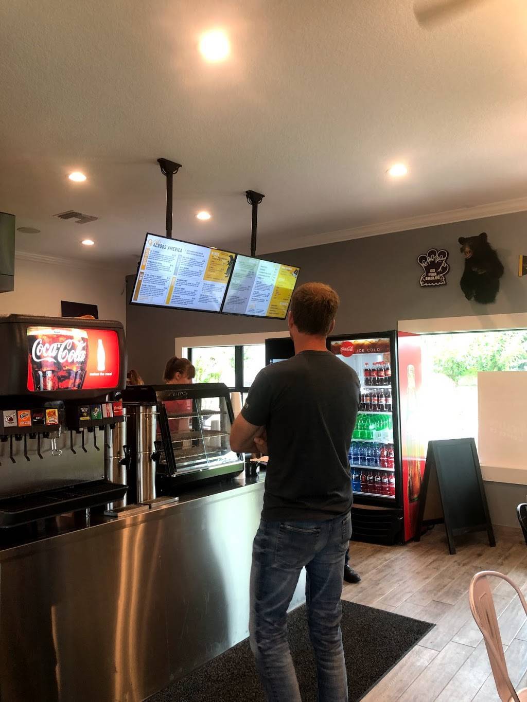 Black Bear Kitchen | restaurant | 17440 7th St, Montverde, FL 34756, USA | 3523832327 OR +1 352-383-2327