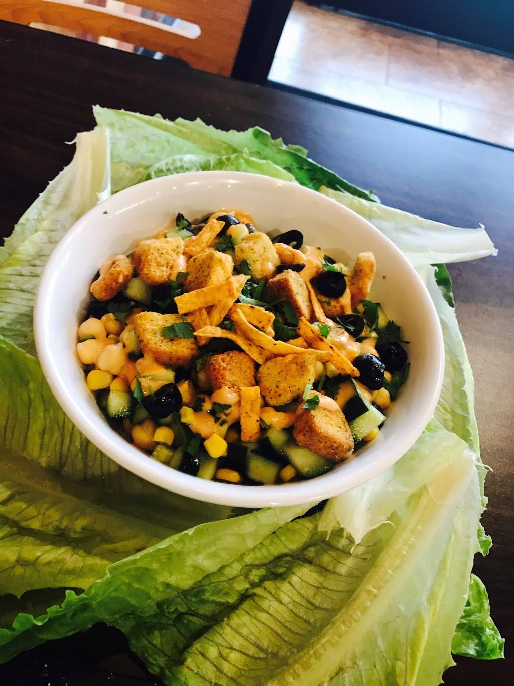 The Curry Pizza Company | restaurant | 3173 W Shaw Ave #103, Fresno, CA 93711, USA | 5593657000 OR +1 559-365-7000