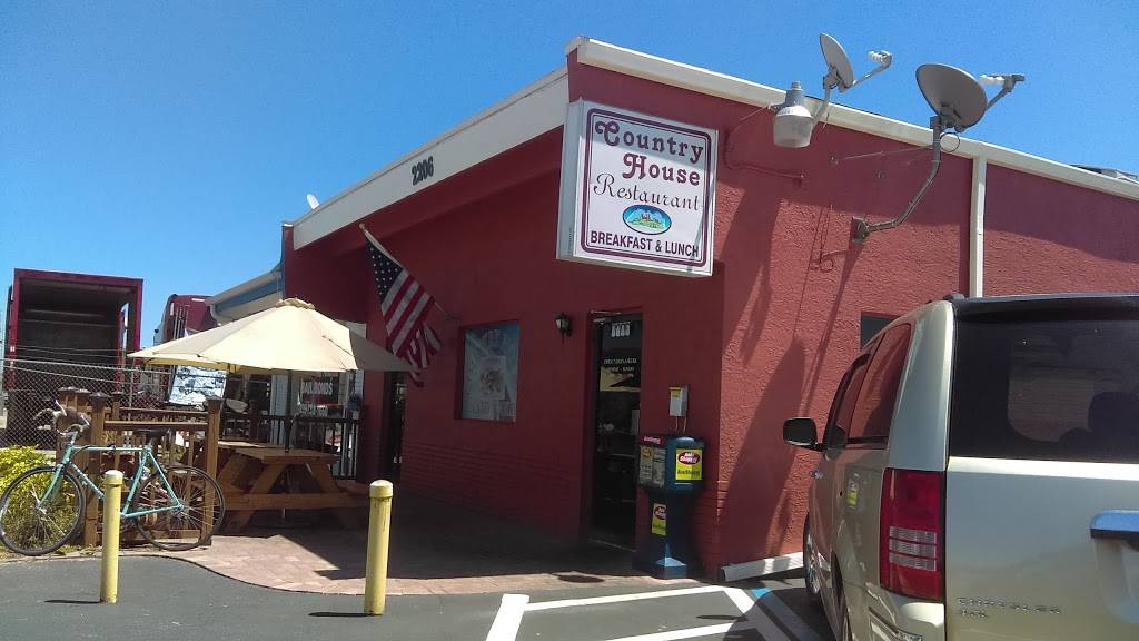 Country House East | restaurant | 4211, 2206 Davis Blvd, Naples, FL 34104, USA | 2397750626 OR +1 239-775-0626