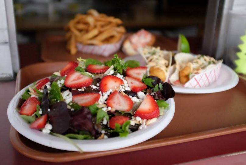 PJs | restaurant | 2616 US-6, Wellfleet, MA 02667, USA | 5083492126 OR +1 508-349-2126