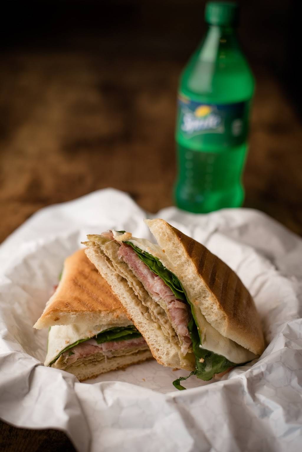 Avventura Bakery & Deli | restaurant | 30 Knotter Dr, Southington, CT 06489, USA | 8608635678 OR +1 860-863-5678