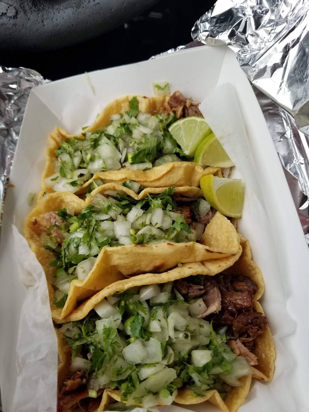 Carnitas Don Alfredo | restaurant | 2501 Lake St, Melrose Park, IL 60160, USA | 7083380844 OR +1 708-338-0844