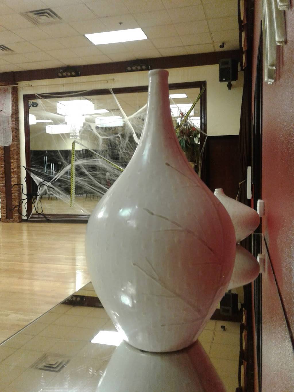 Russian Banquet Hall VZBanquet | restaurant | 7207 W Sahara Ave, Las Vegas, NV 89117, USA | 7025967070 OR +1 702-596-7070