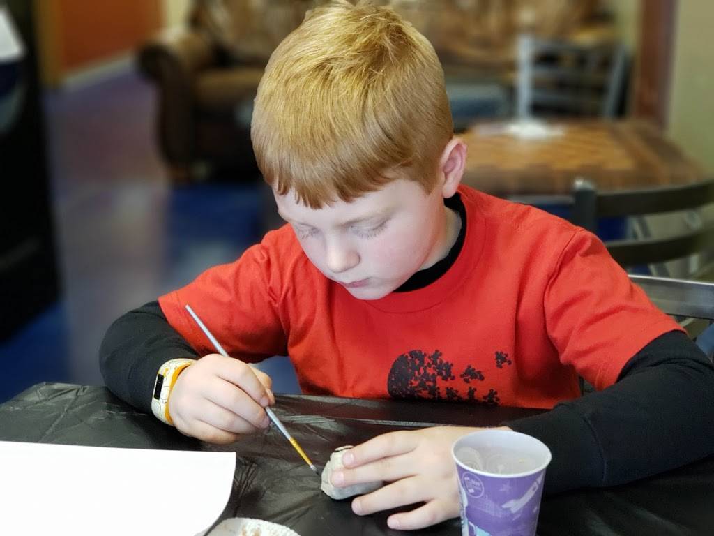 Country Style Ice Cream & Coffee | cafe | 314 W 1st Ave, Coal Valley, IL 61240, USA | 3097995767 OR +1 309-799-5767