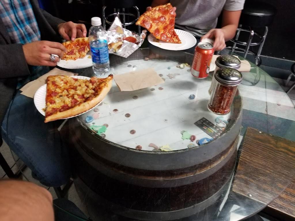 The Pizza Joint | restaurant | 2900 N Mesa St STE F, El Paso, TX 79902, USA | 9155334066 OR +1 915-533-4066