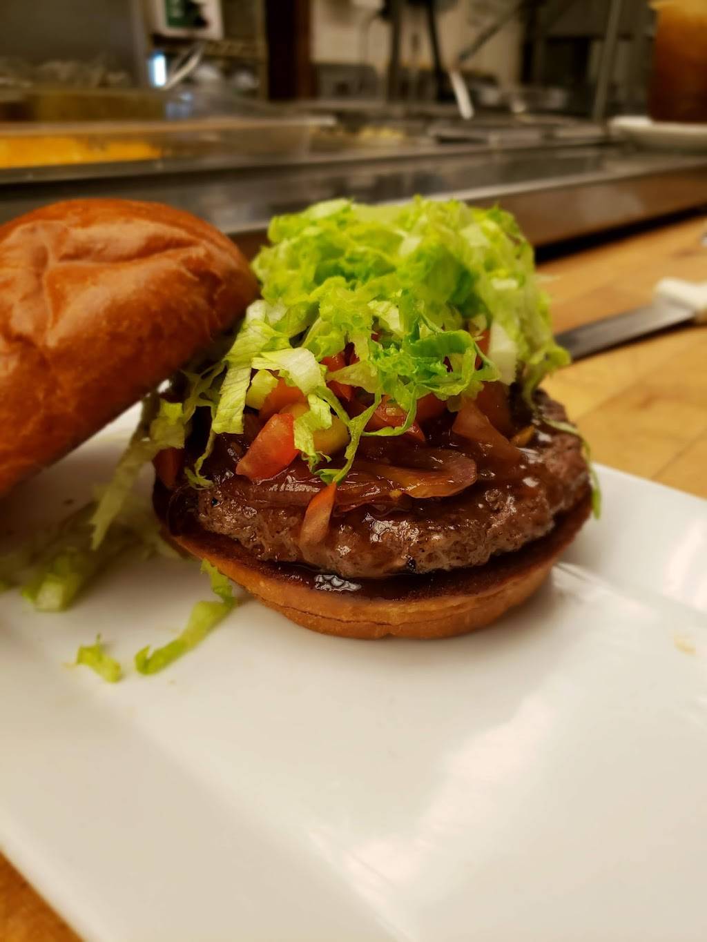 Creekside Clubhouse & Grill | restaurant | 530 Cotton Ranch Dr, Gypsum, CO 81637, USA | 9705245160 OR +1 970-524-5160